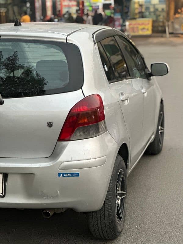 Toyota Vitz 2008 3