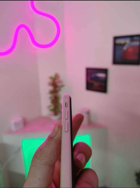 iPhone 11 64gb white colour non pta (jv) 10/10 3