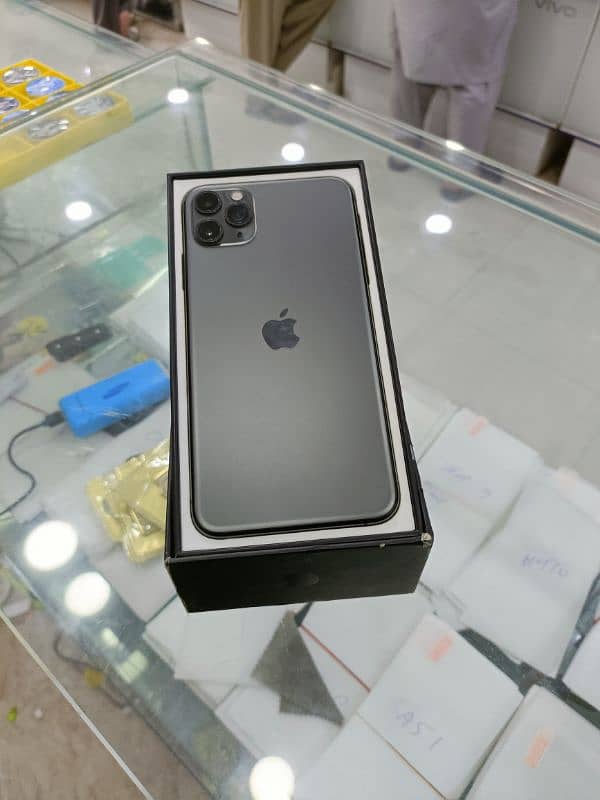 iPhone 11 pro max JV PTA approved with box 64 GB 0