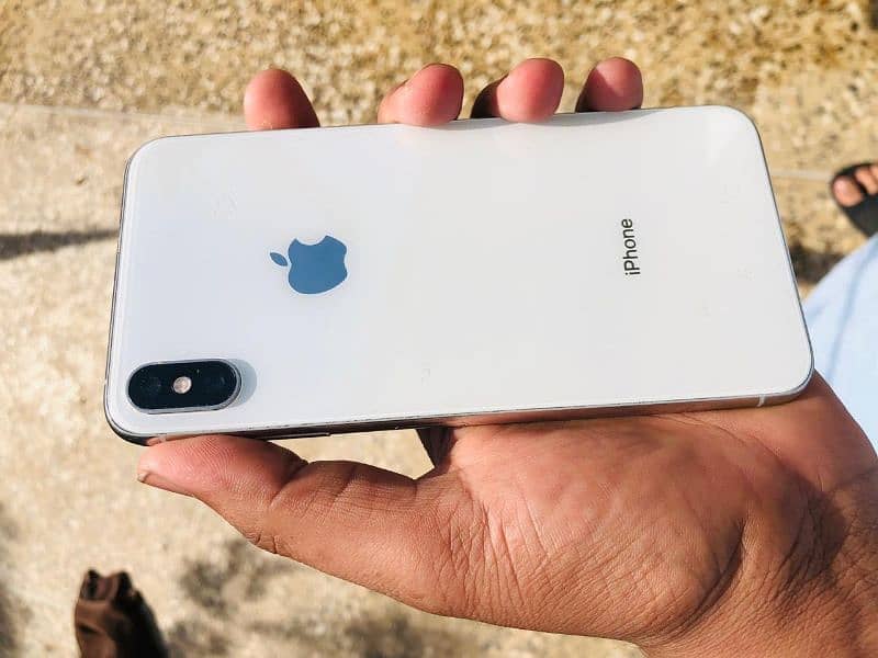 IPhone XS max 64 GB NON PTA 5