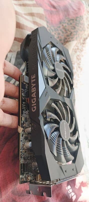 Gigabyte 1660 Super (6gb,  192 bit) 4