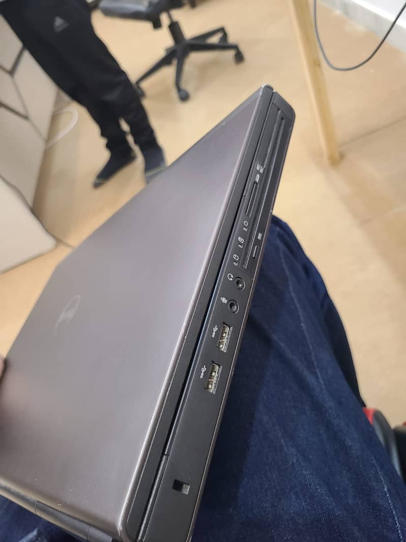 Dell Laptop Workstation 3