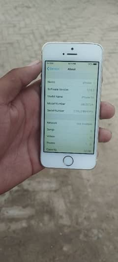 iPhone 5s 9.8/10 condition For sale