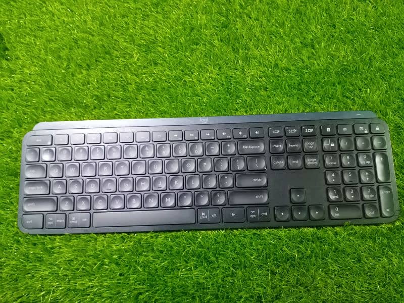 Logitech MX Keys illuminated wireless Keyboard Stock Available 5