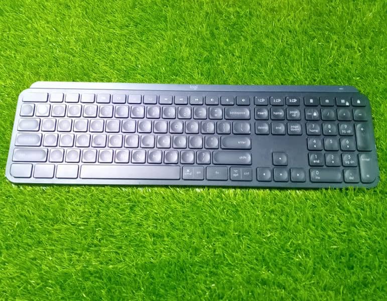 Logitech MX Keys illuminated wireless Keyboard Stock Available 6