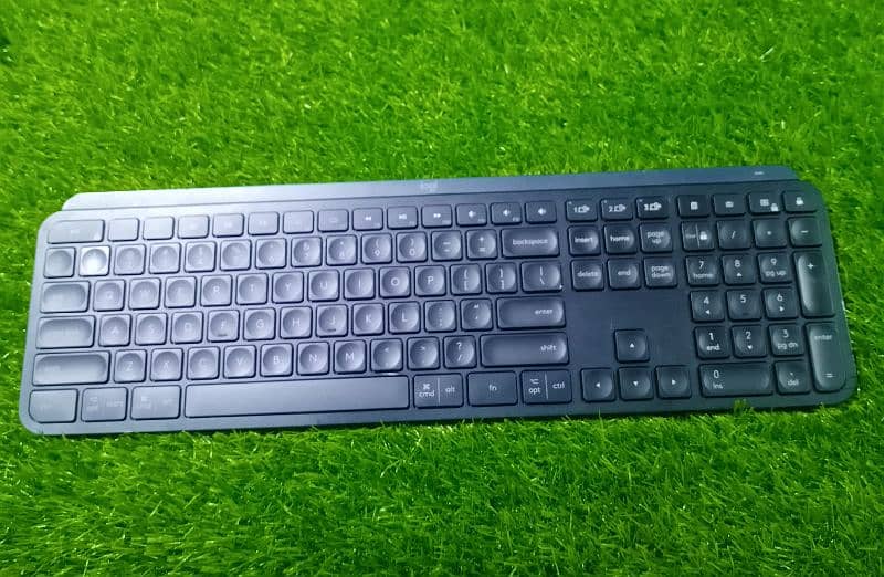 Logitech MX Keys illuminated wireless Keyboard Stock Available 8