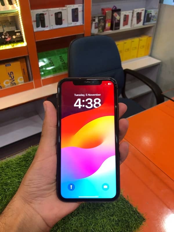 iPhone 11 1