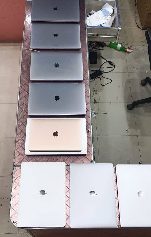 MacBook pro 2019 i7 . . . i9 16" 5