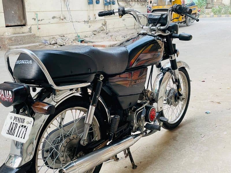 Black Honda CD70 model 2022 Urgent for sale 1