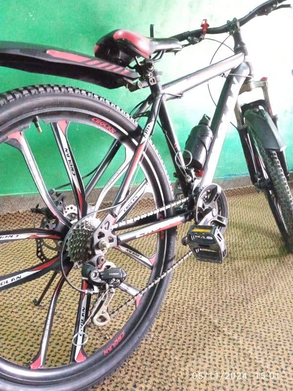 mountain bicycle 8