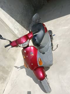 Suzuki  v50 49cc Petrol Scooty (Automatic) Red . . . . Japanese