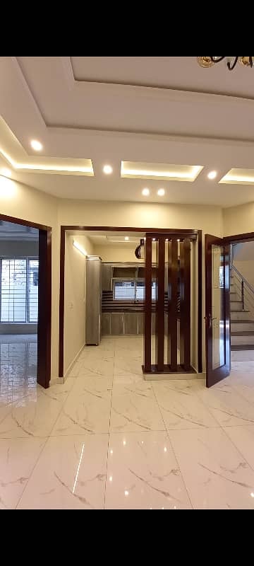 8 Marla Brand New House For Sale In Bahria Orchard Lahore 10