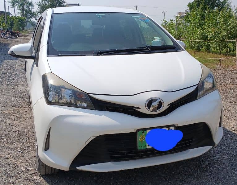 Toyota Vitz 2014 3