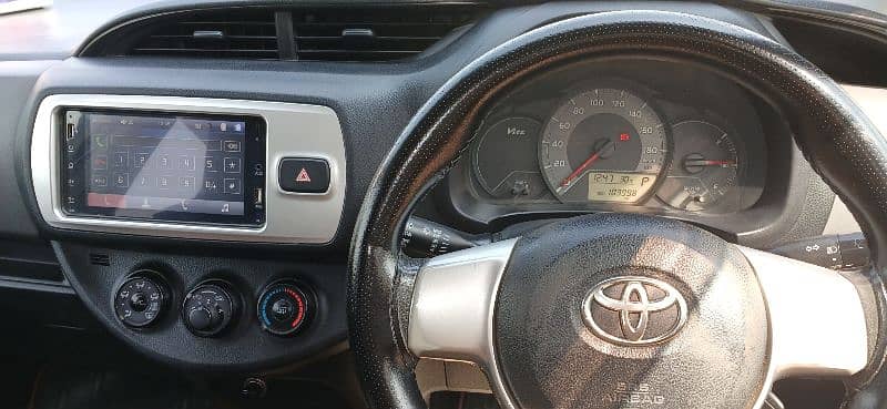 Toyota Vitz 2014 5