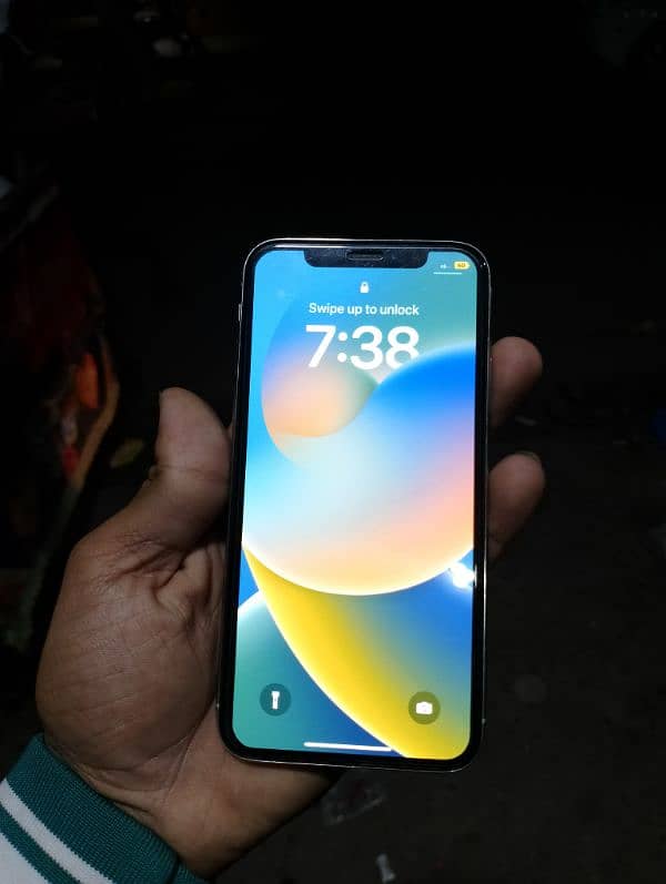 iphone x  256gb is number pr 03262857579 rabta krye 2