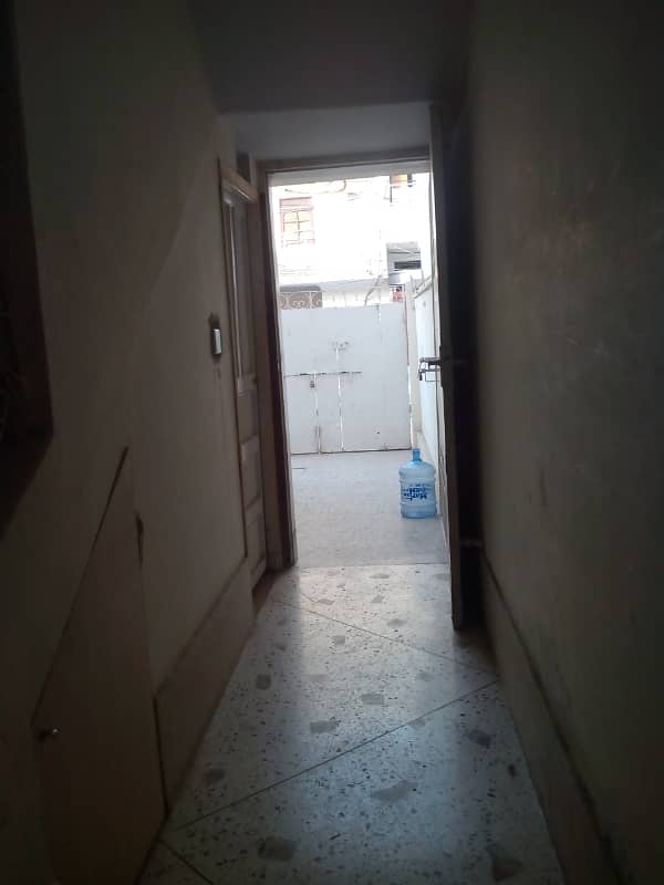 400yards Single Storey Old Condition House For Sale In Gulshan Block 2 6