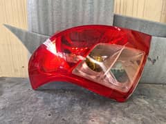 swift left tail light