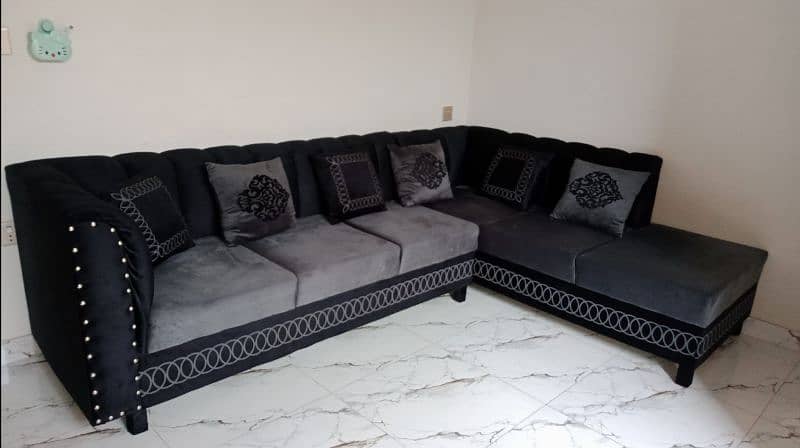 comfortable L shape sofa set & table for sale 1