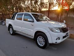 Toyota Hilux 2014  (03102928029)