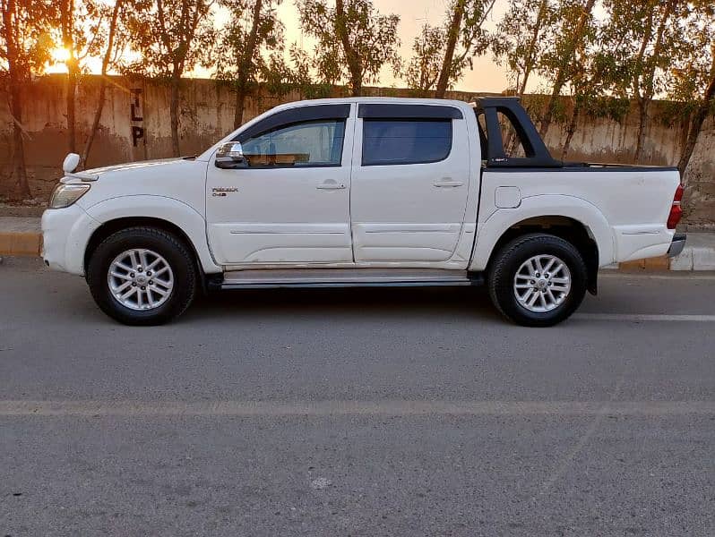 Toyota Hilux 2014 5