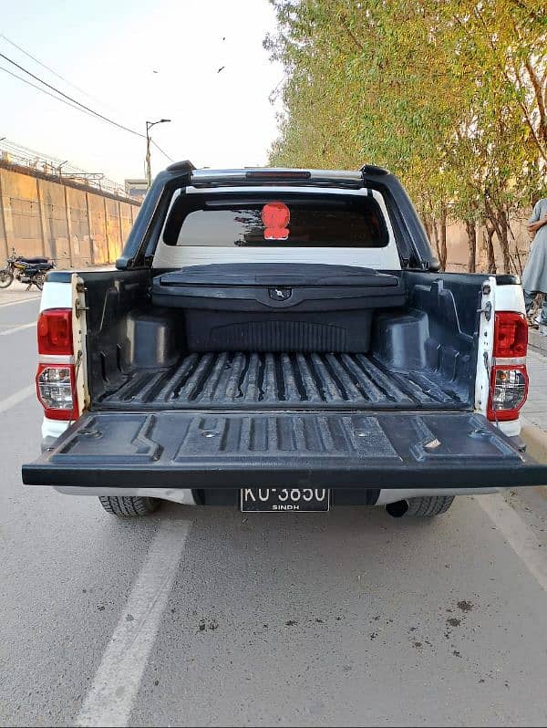 Toyota Hilux 2014 8