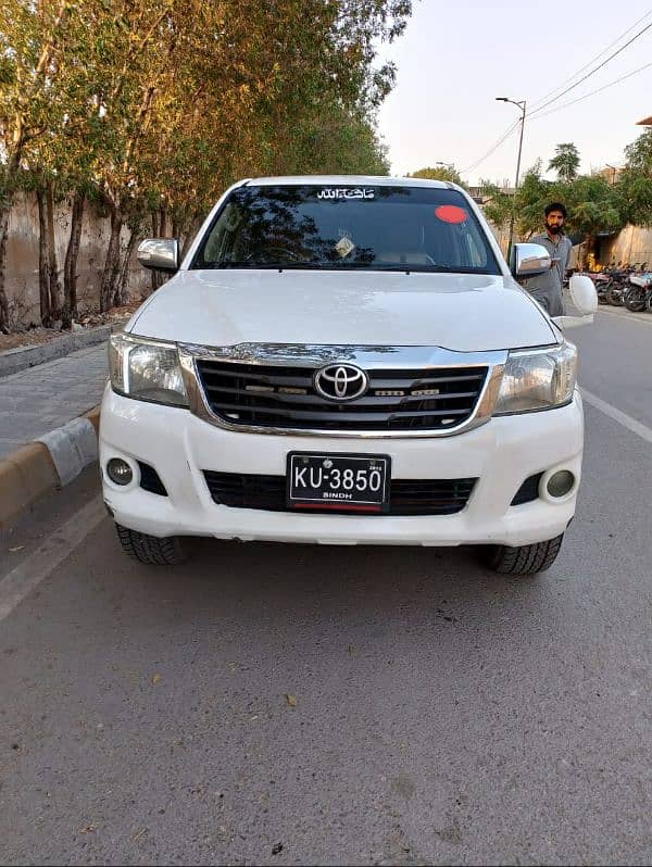 Toyota Hilux 2014 9