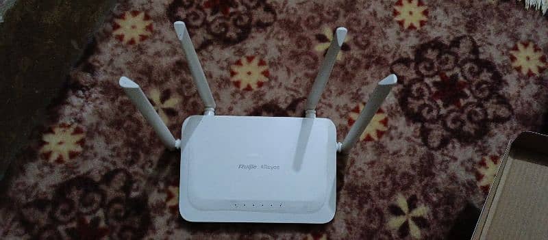 Ruijie WiFi router 2