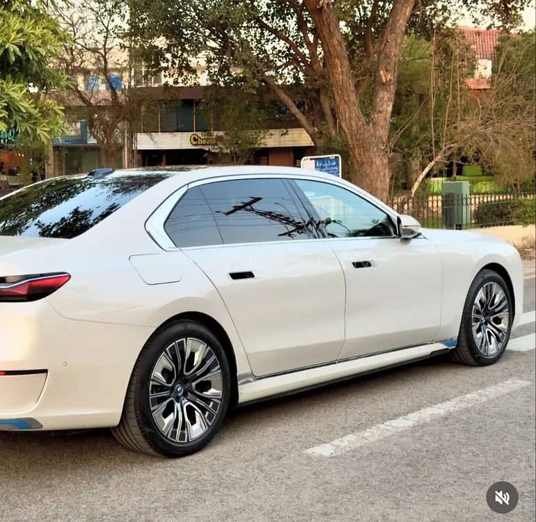 BMW 7 Series i7 xDrive60 Excellence 2023 5