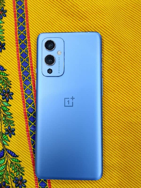 OnePlus 9 5g (12/256) 0