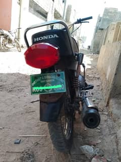 Very Good Condition Honda ka Saman ba sab