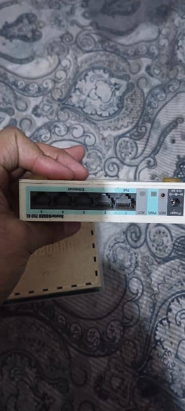 Router Board Mikrotik for sell workong 4