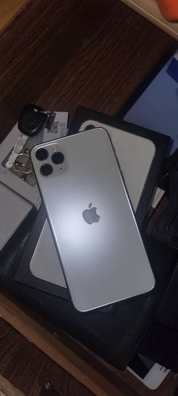 iPhone 11 pro max 1