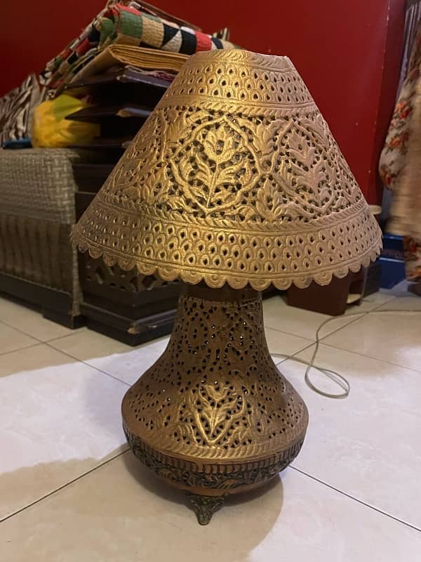 BEAUTIFUL LAMP 0