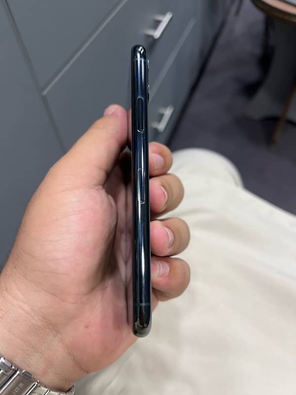 iPhone 11 pro pta approved 2