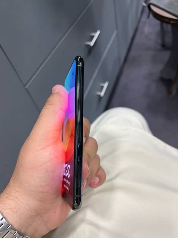 iPhone 11 pro pta approved 4