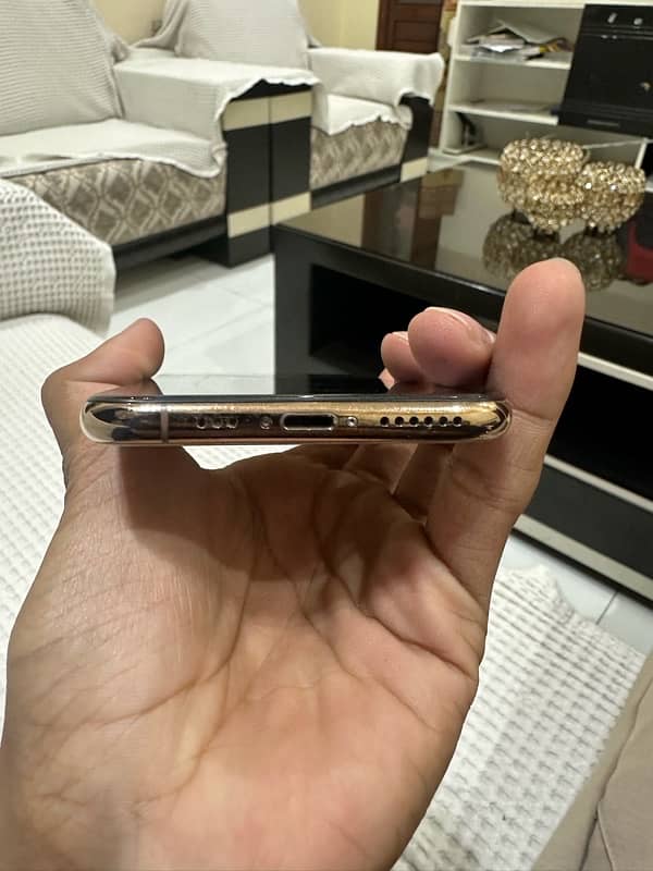 Iphone XS NoN PTA Factory 64 GB battery Panel change 0