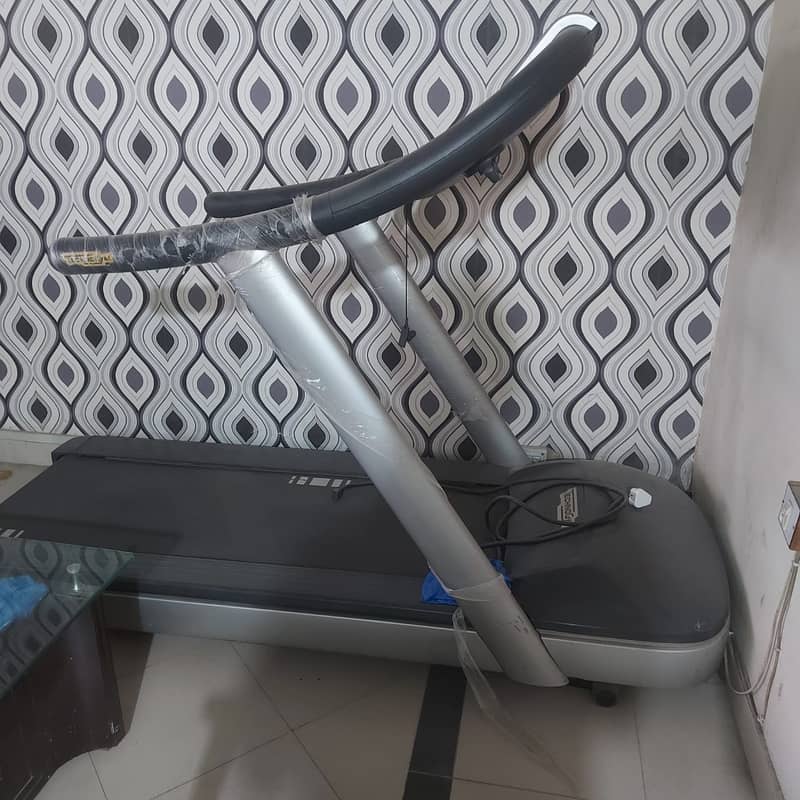 Jogging Machine(Treadmill) 0