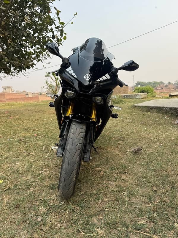 Yamaha R1 M Replica 400cc |  1028 Km Use. . 11