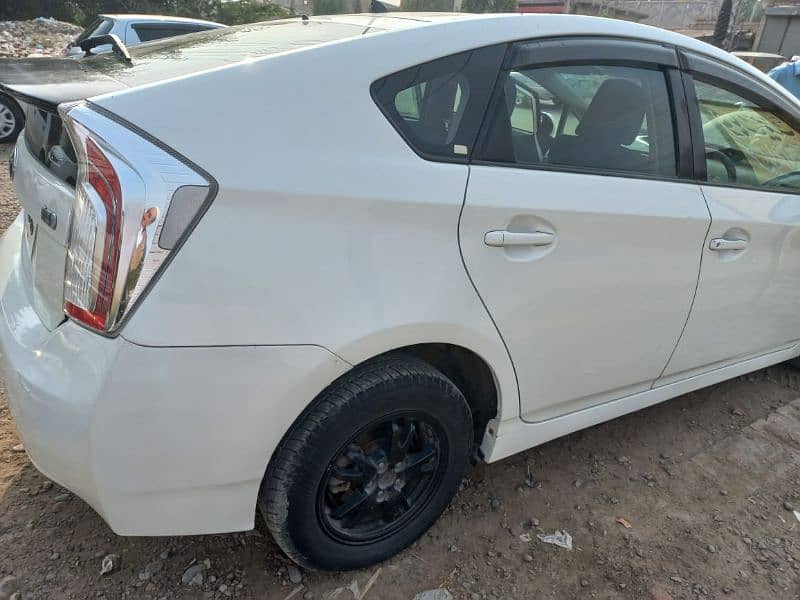 Toyota Prius 2012 3