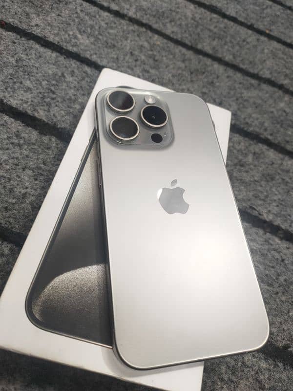 iphone 15 pro 2