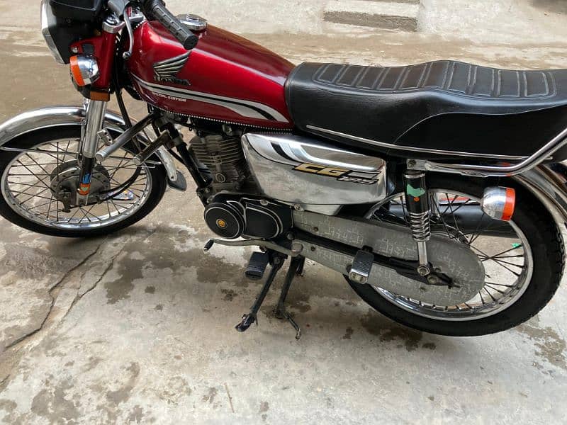 Honda CG 125 Special Edition 2019 3