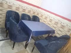 dinning table with chairs new condition