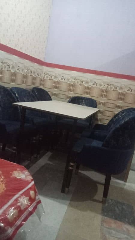 dinning table with chairs actual price 90,000 5