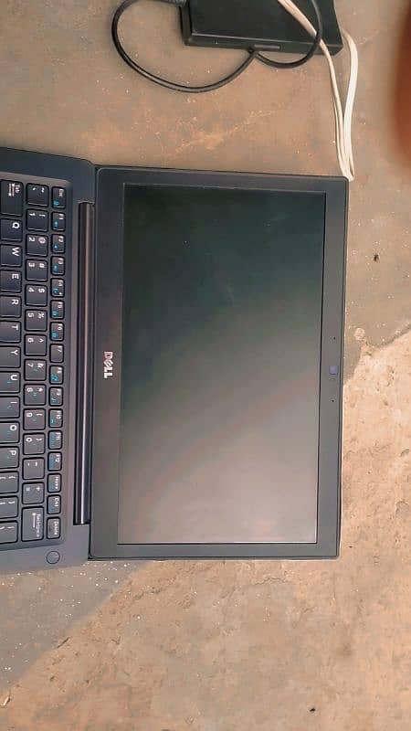 Dell Latitude 7270 Core I5 7th Generation 4