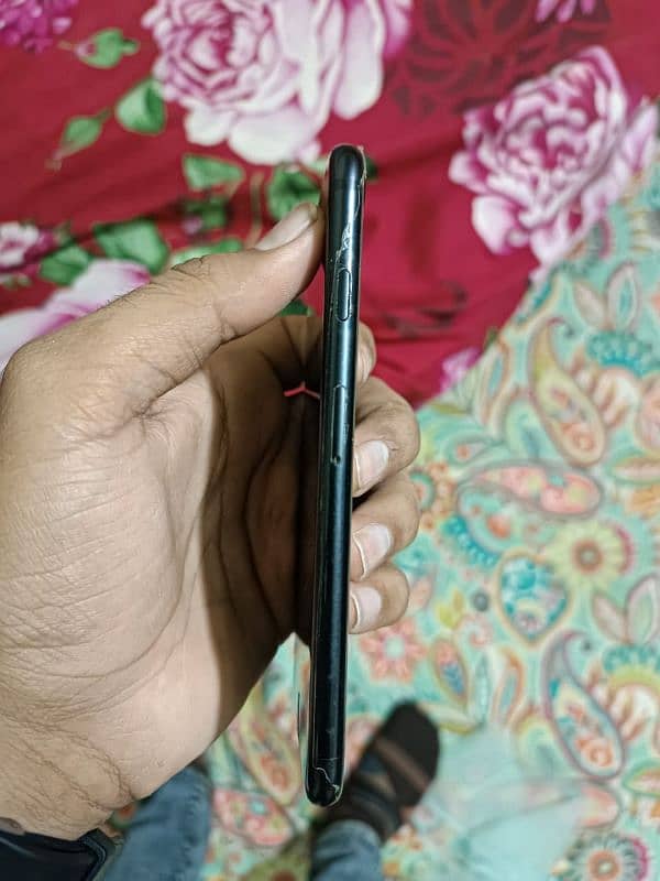 I phone SE 2nd generation non pta 2