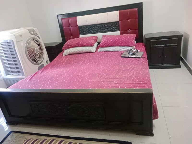 king size bed for sale 0