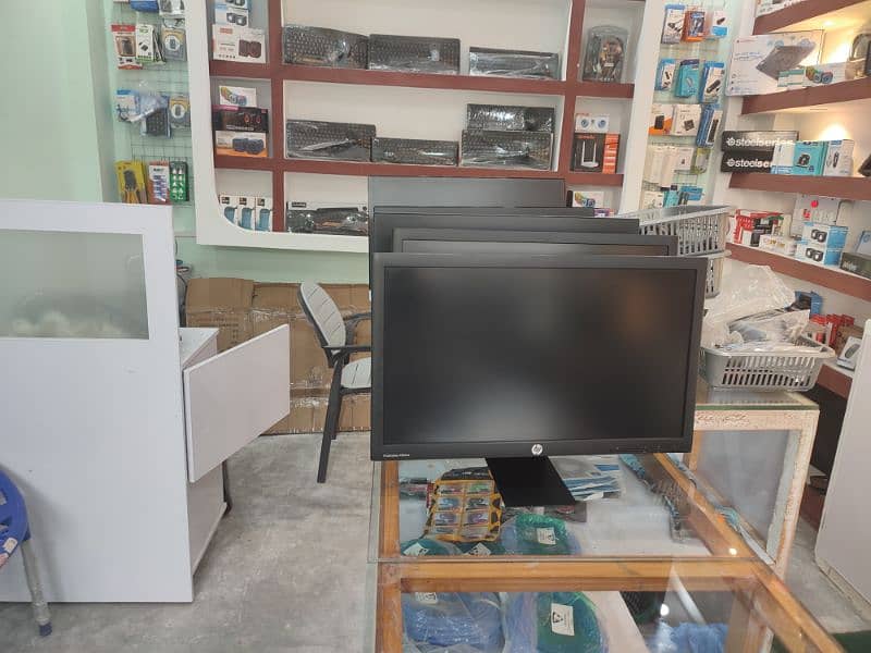 H. D. M. I and Gaming IPS led monitor's for sale in wholesale price 14