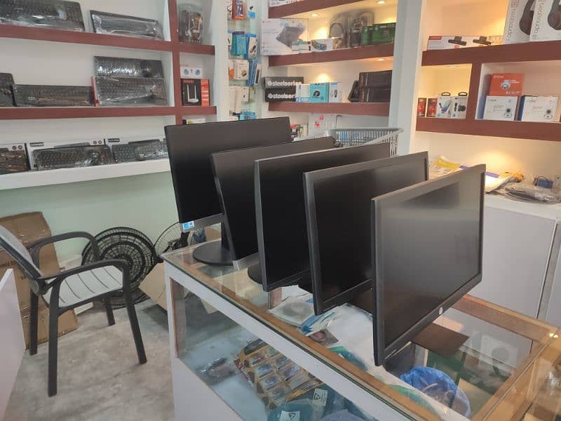 H. D. M. I and Gaming IPS led monitor's for sale in wholesale price 15