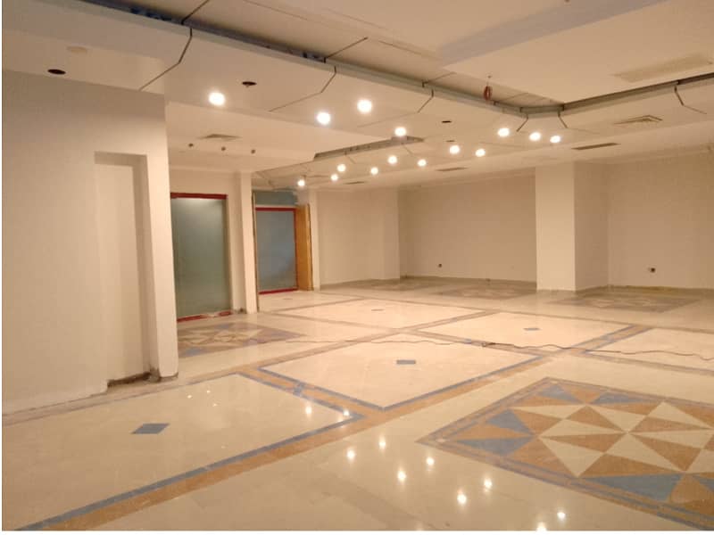 Area 1300 square Feet Brand New Corporation Office Available For Rent in Gulberg 3 Lahore 0