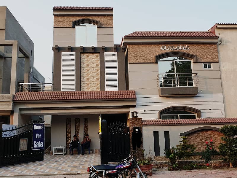 10 MARLA HOUSE FOR RENT IN BAHRIA TOWN LAHORE 19